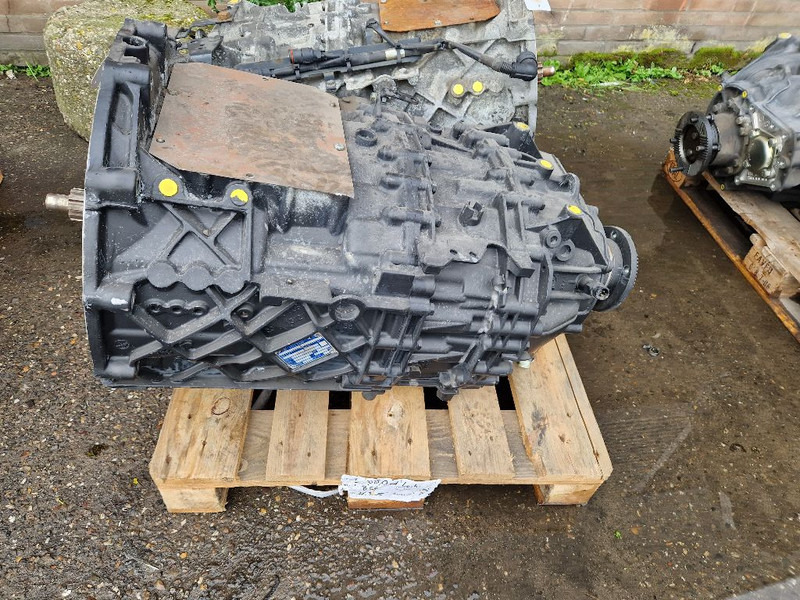ZF ASTRONIC 12AS2130 TD - Versnellingsbak: afbeelding 1 ZF ASTRONIC 12AS2130 TD - Versnellingsbak: afbeelding 1