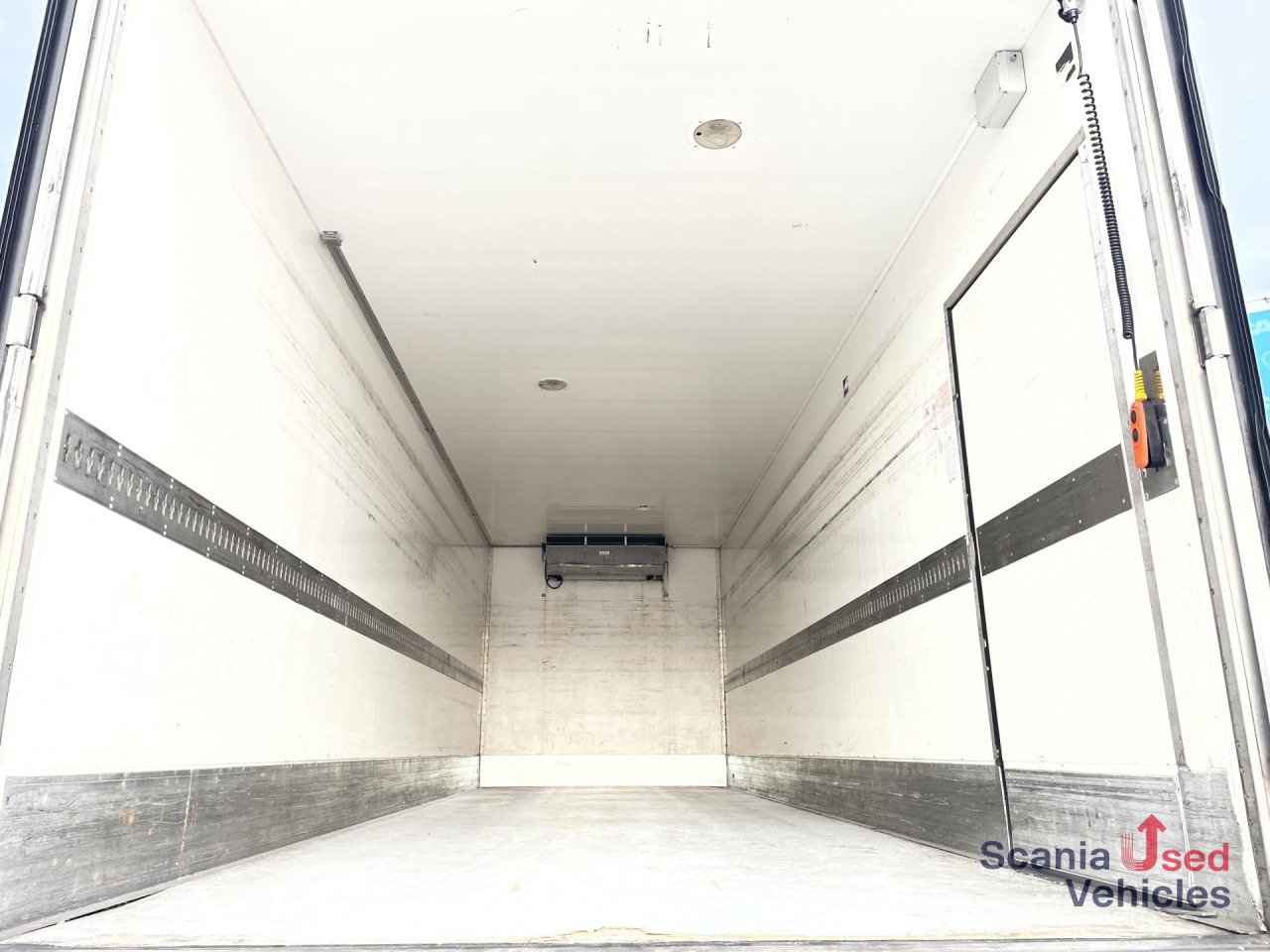 SCANIA P 250 B4x2LA FRIGO -27 TAIL LIFT 1.5T 815X251X244C - Koelwagen vrachtwagen: afbeelding 3 SCANIA P 250 B4x2LA FRIGO -27 TAIL LIFT 1.5T 815X251X244C - Koelwagen vrachtwagen: afbeelding 3