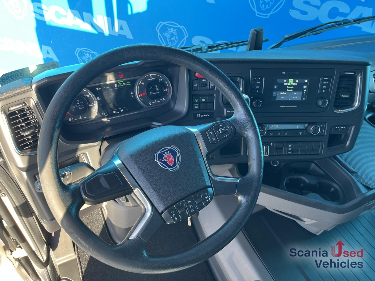 SCANIA R 450 A4x2NA RETARDER 8T DIFF-L SMART2 - Trekker: afbeelding 3 SCANIA R 450 A4x2NA RETARDER 8T DIFF-L SMART2 - Trekker: afbeelding 3