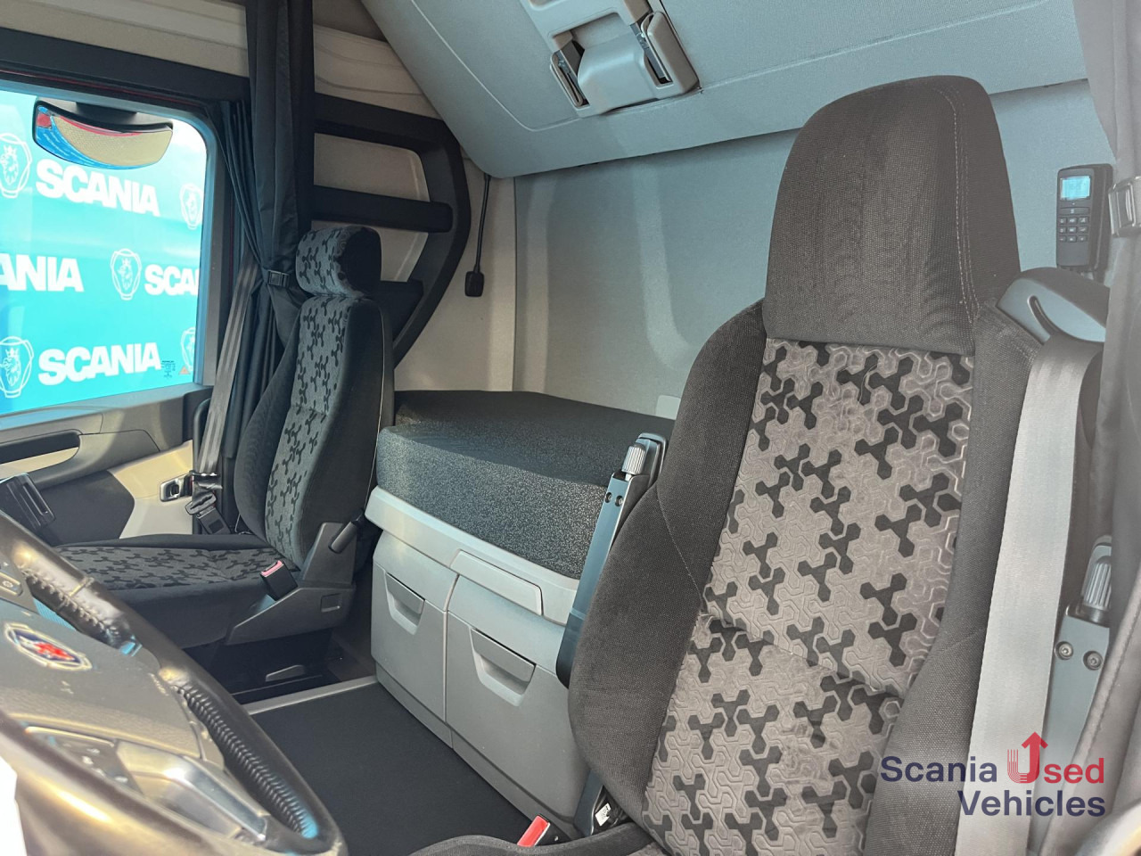 SCANIA R 450 A6x2/4NA RETARDER LED NAVI PTO - Trekker: afbeelding 3 SCANIA R 450 A6x2/4NA RETARDER LED NAVI PTO - Trekker: afbeelding 3