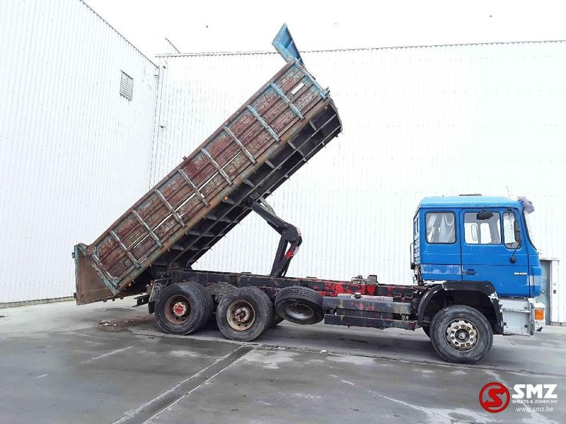 MAN 26.422 25-422 manual pump - Kipper vrachtwagen: afbeelding 3 MAN 26.422 25-422 manual pump - Kipper vrachtwagen: afbeelding 3