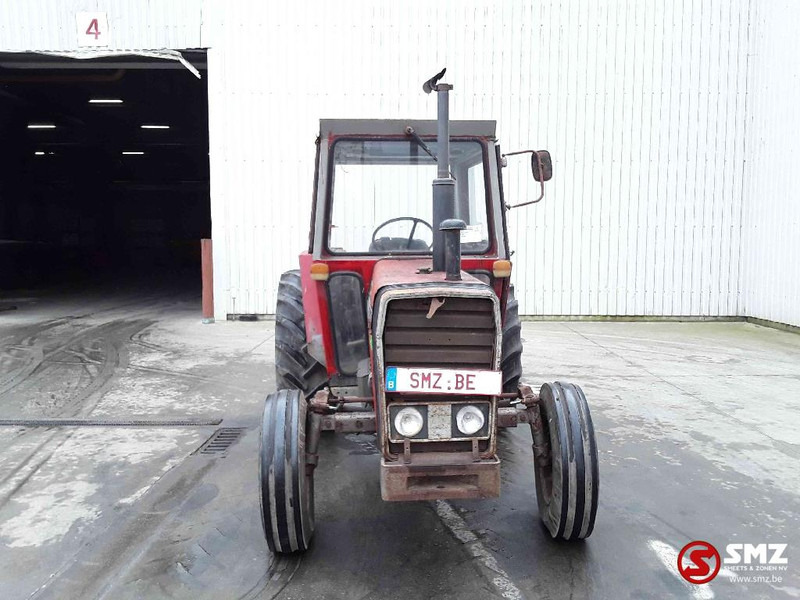 Massey Ferguson 560 - Tractor: afbeelding 2 Massey Ferguson 560 - Tractor: afbeelding 2