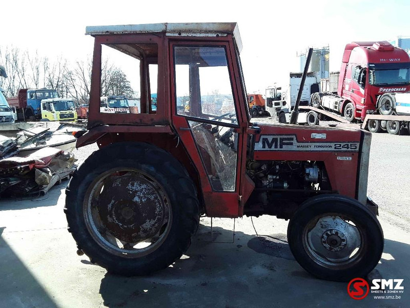 Massey Ferguson Machine - Tractor: afbeelding 4 Massey Ferguson Machine - Tractor: afbeelding 4