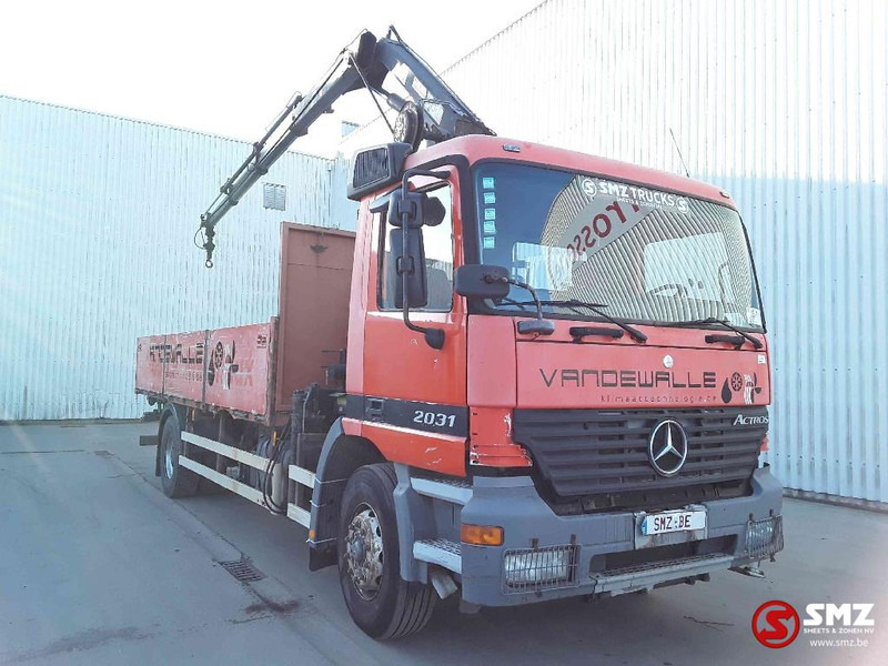 Mercedes-Benz Actros 2031 atlas 144b3 remote lames - Vrachtwagen met open laadbak, Kraanwagen: afbeelding 1 Mercedes-Benz Actros 2031 atlas 144b3 remote lames - Vrachtwagen met open laadbak, Kraanwagen: afbeelding 1