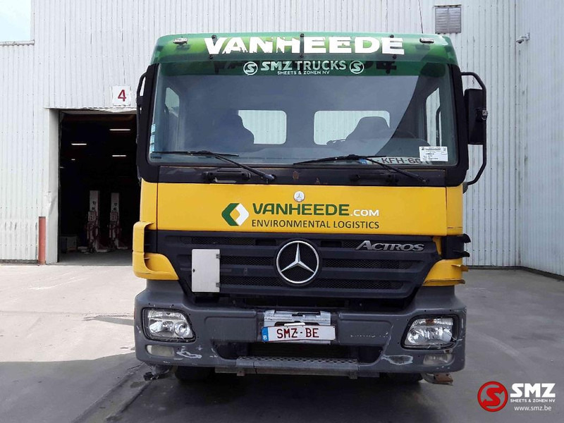Mercedes-Benz Actros 2636 6x4 lames steel 3x - Containertransporter/ Wissellaadbak vrachtwagen: afbeelding 2 Mercedes-Benz Actros 2636 6x4 lames steel 3x - Containertransporter/ Wissellaadbak vrachtwagen: afbeelding 2