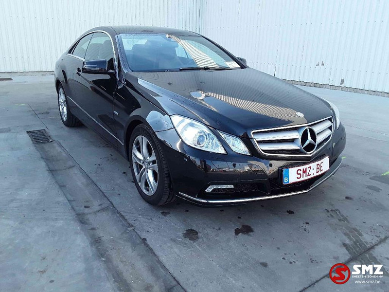 Mercedes-Benz E-Klasse 250 CDI 60000 km automatic/parktronic ("12) no reg - Personenwagen: afbeelding 1 Mercedes-Benz E-Klasse 250 CDI 60000 km automatic/parktronic ("12) no reg - Personenwagen: afbeelding 1