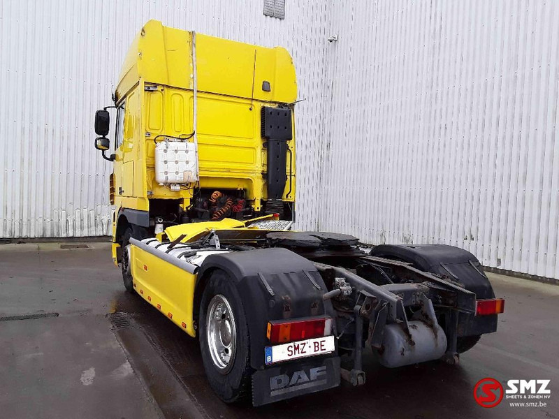 Trekker DAF 105 XF 460 SuperSpaceCab manual: afbeelding 10 Trekker DAF 105 XF 460 SuperSpaceCab manual: afbeelding 10