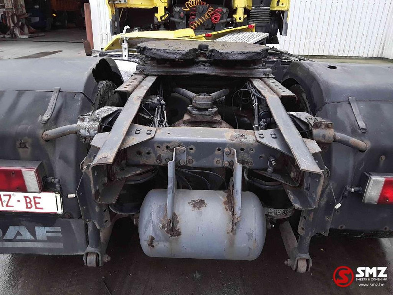 Trekker DAF 105 XF 460 SuperSpaceCab manual: afbeelding 13 Trekker DAF 105 XF 460 SuperSpaceCab manual: afbeelding 13