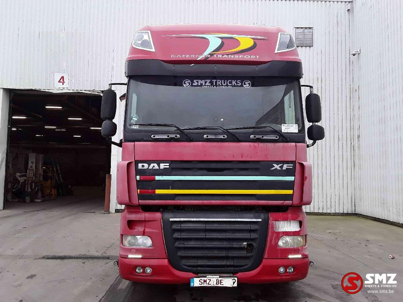 DAF 105 XF 460 Superspacecab manual - Trekker: afbeelding 2 DAF 105 XF 460 Superspacecab manual - Trekker: afbeelding 2