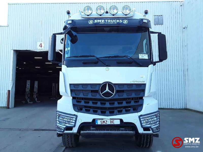 Mercedes-Benz Arocs 2051 4x4 Retarder NO hydrodrive!! - Trekker: afbeelding 2 Mercedes-Benz Arocs 2051 4x4 Retarder NO hydrodrive!! - Trekker: afbeelding 2