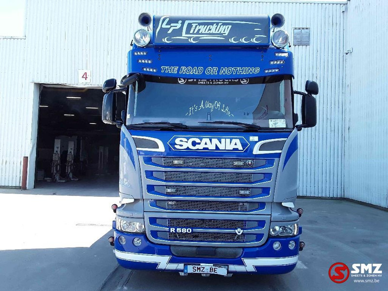 Scania R 580 Full options/full air showtruck - Trekker: afbeelding 2 Scania R 580 Full options/full air showtruck - Trekker: afbeelding 2