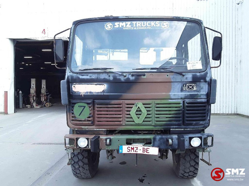 Renault TRM 2000 4x4 - Vrachtwagen: afbeelding 2 Renault TRM 2000 4x4 - Vrachtwagen: afbeelding 2