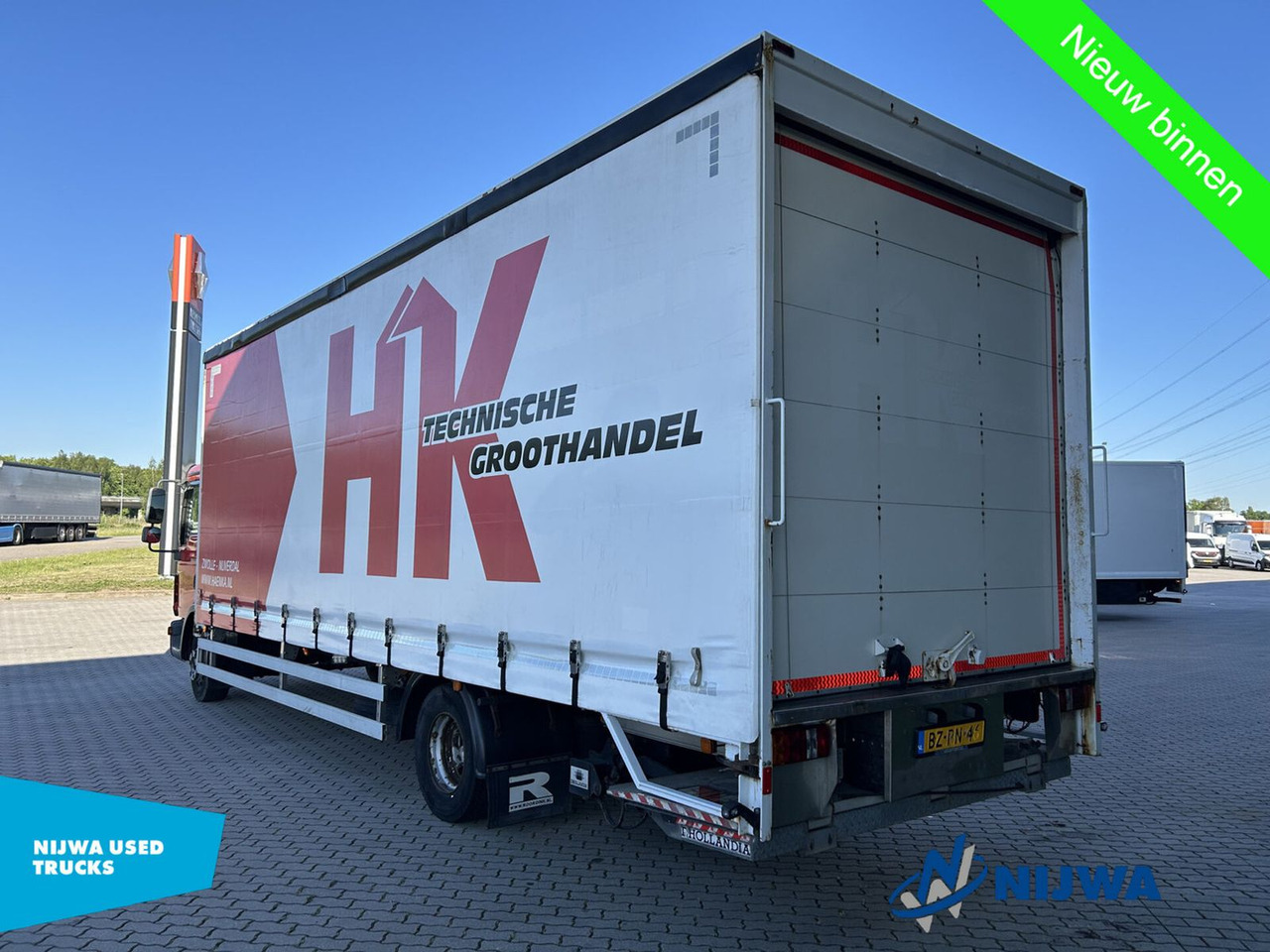 MAN TGL 12.180 4X2 Roldeur + Laaklep - Schuifzeilen vrachtwagen: afbeelding 4 MAN TGL 12.180 4X2 Roldeur + Laaklep - Schuifzeilen vrachtwagen: afbeelding 4