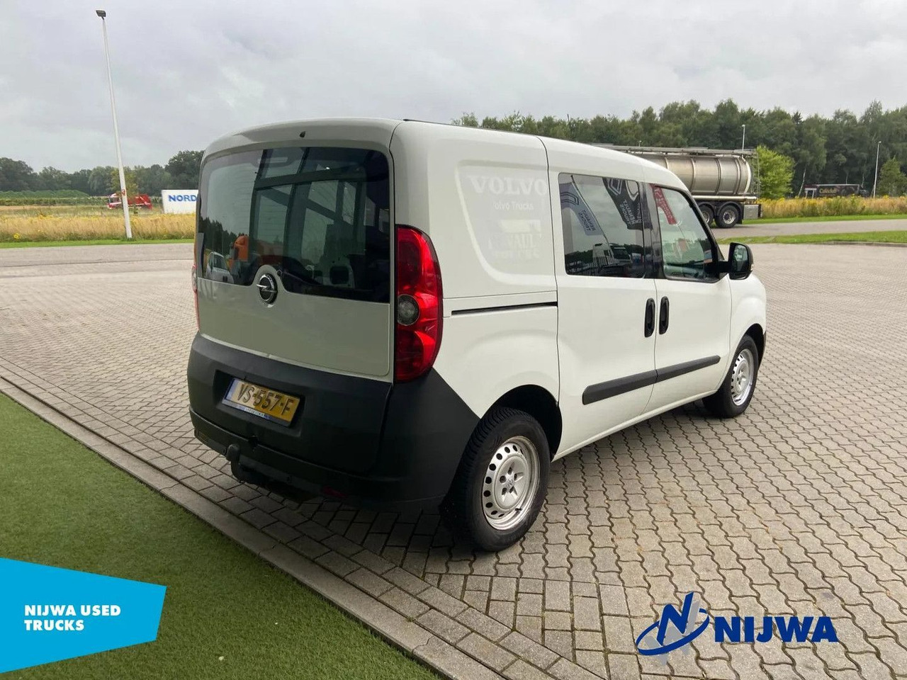 Opel Combo Airco + Trekhaak Kasten - Kleine bestelwagen: afbeelding 3 Opel Combo Airco + Trekhaak Kasten - Kleine bestelwagen: afbeelding 3