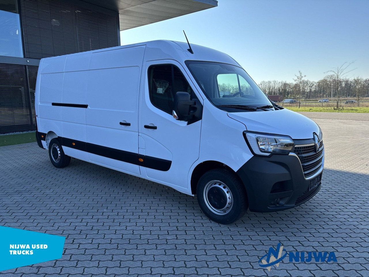 Renault Master 135 L3H2 Parkeersensoren + Cruise control - Kleine bestelwagen: afbeelding 2 Renault Master 135 L3H2 Parkeersensoren + Cruise control - Kleine bestelwagen: afbeelding 2