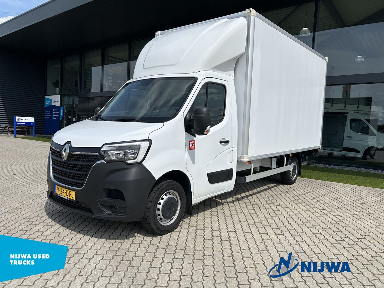 Renault Master T35 145 Laadklep + Zijdeur Kasten - Gesloten bestelwagen: afbeelding 1 Renault Master T35 145 Laadklep + Zijdeur Kasten - Gesloten bestelwagen: afbeelding 1