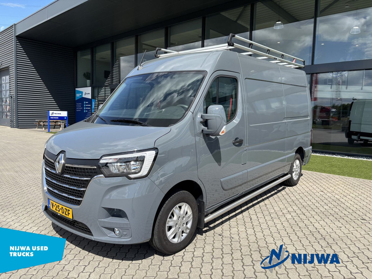 Renault Master T35 150 L2H2 Imperial + Trekhaak Kasten - Gesloten bestelwagen: afbeelding 1 Renault Master T35 150 L2H2 Imperial + Trekhaak Kasten - Gesloten bestelwagen: afbeelding 1