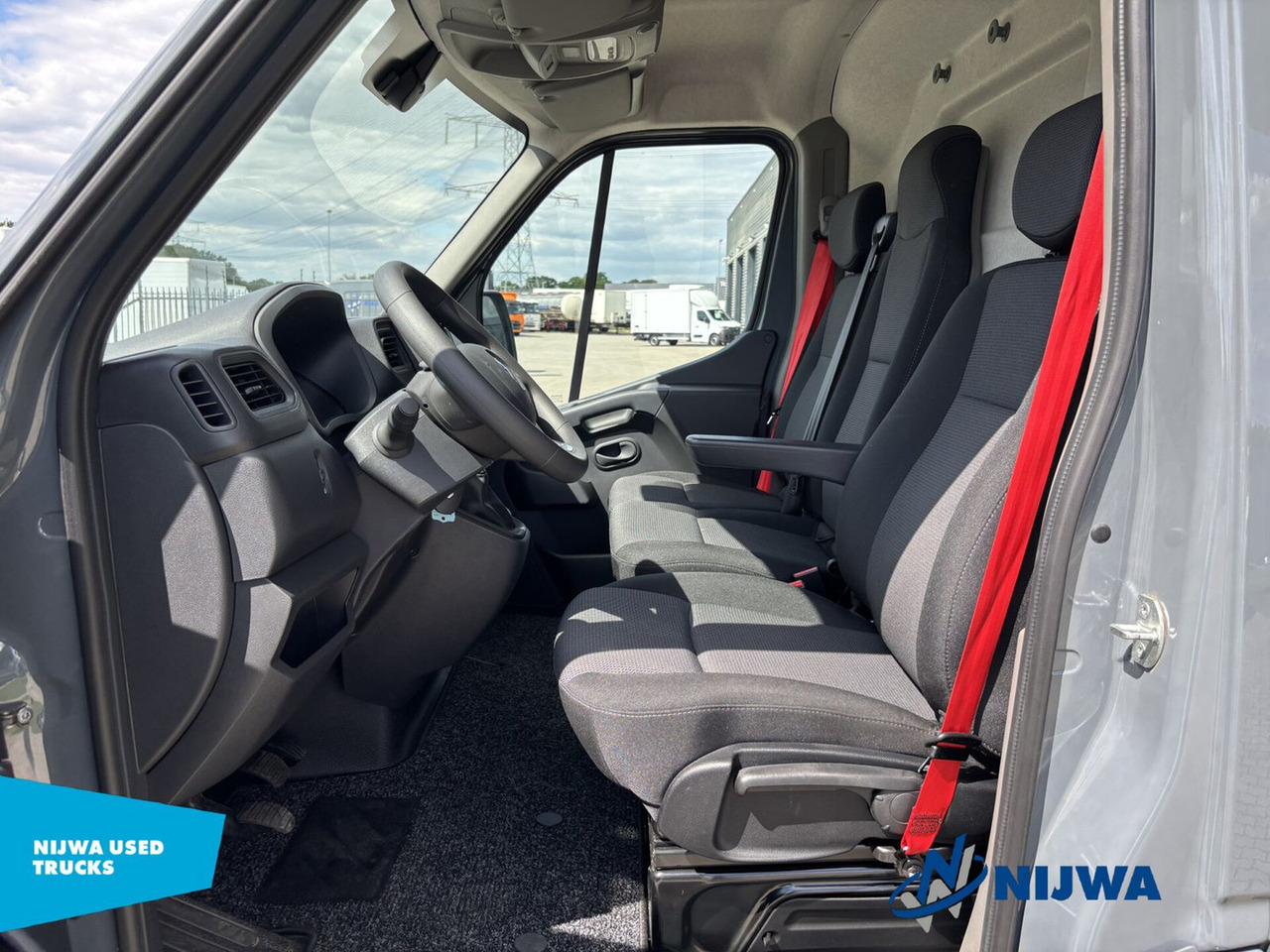 Renault Master T35 150 L2H2 Imperial + Trekhaak Kasten - Gesloten bestelwagen: afbeelding 5 Renault Master T35 150 L2H2 Imperial + Trekhaak Kasten - Gesloten bestelwagen: afbeelding 5