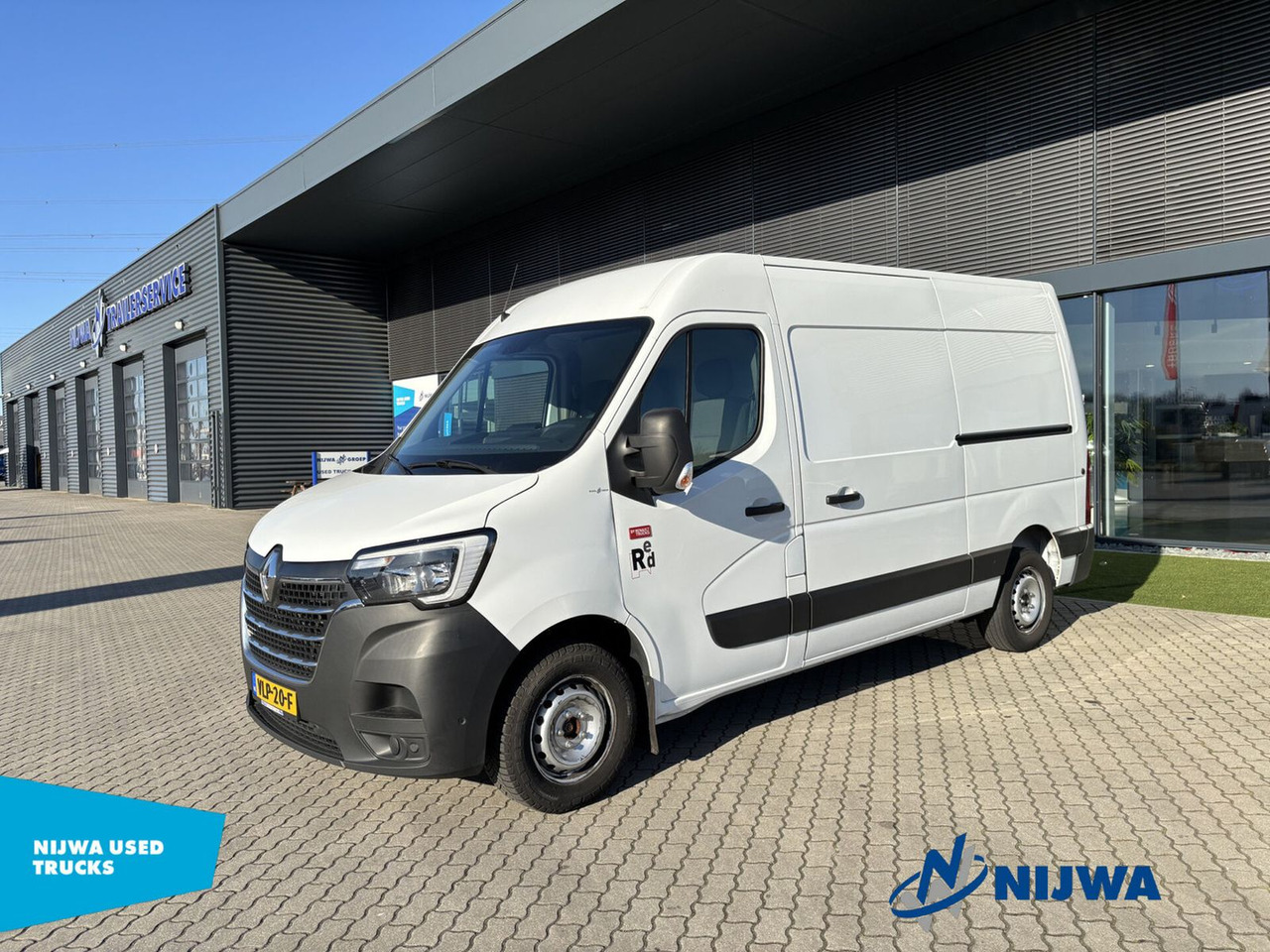 Renault Master T35 150 L3H2 Navigatie + Dubbele schuifde - Gesloten bestelwagen: afbeelding 1 Renault Master T35 150 L3H2 Navigatie + Dubbele schuifde - Gesloten bestelwagen: afbeelding 1
