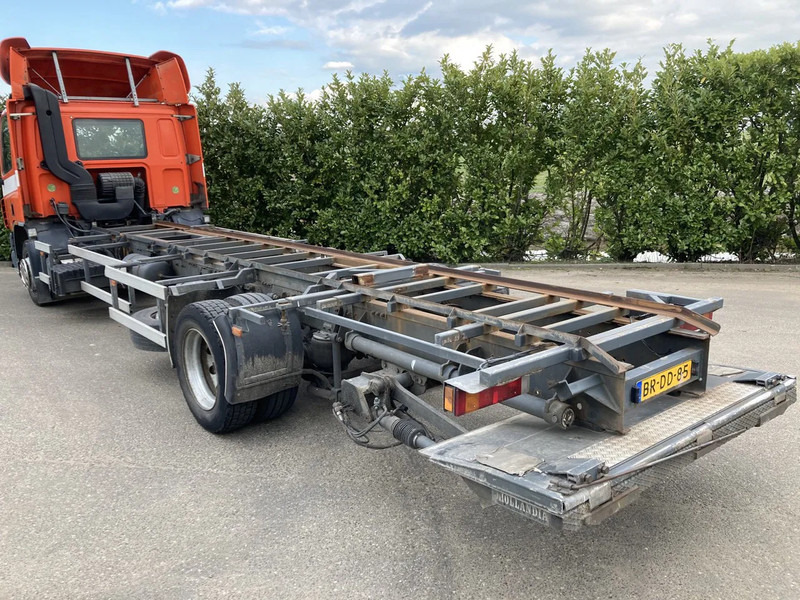 DAF CF65.180 Euro3 Manual / Laadklep - Chassis vrachtwagen: afbeelding 4 DAF CF65.180 Euro3 Manual / Laadklep - Chassis vrachtwagen: afbeelding 4