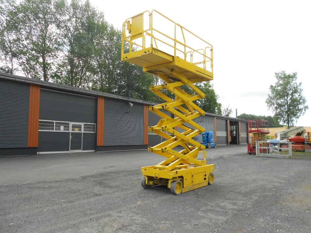 Genie GS 3246, Scherenarbeitsbühne Genie 11,9 m - Schaarlift: afbeelding 2 Genie GS 3246, Scherenarbeitsbühne Genie 11,9 m - Schaarlift: afbeelding 2