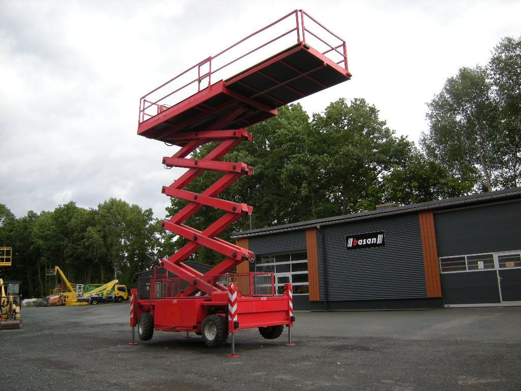 Scherenarbeitsbühne Liftlux SL172-24D4WD,S AH 19 - Vrachtwagen hoogwerker: afbeelding 1 Scherenarbeitsbühne Liftlux SL172-24D4WD,S AH 19 - Vrachtwagen hoogwerker: afbeelding 1