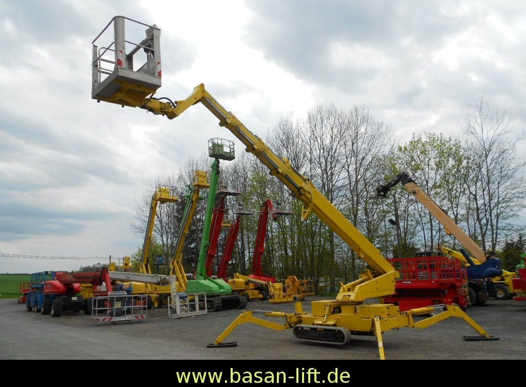 Teupen Leo 25 T Plus, Kettenbühne 25m Teupen Leo 25 T Plus, Kettenbühne 25m - Spinhoogwerker: afbeelding 4 Teupen Leo 25 T Plus, Kettenbühne 25m Teupen Leo 25 T Plus, Kettenbühne 25m - Spinhoogwerker: afbeelding 4