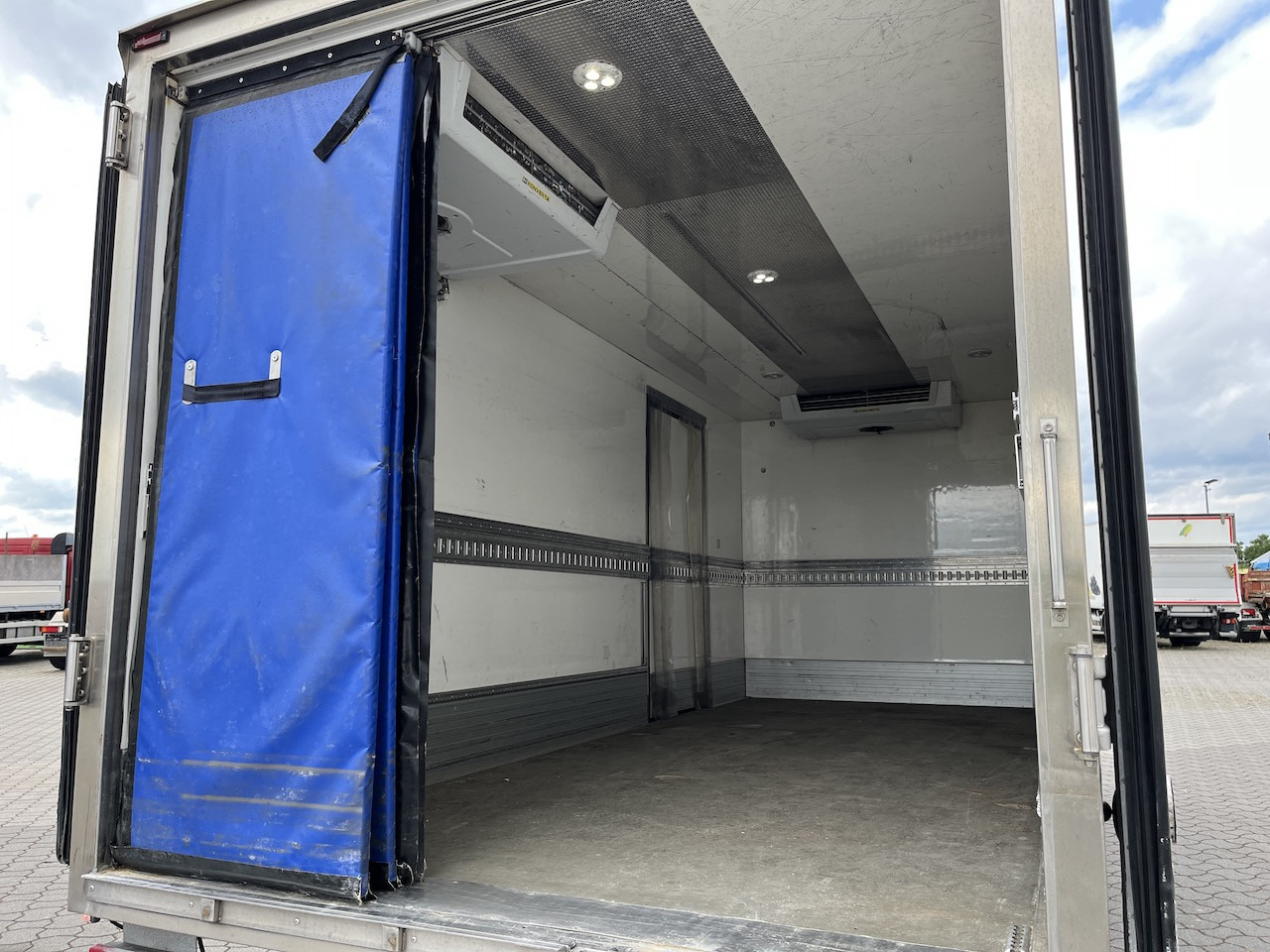 Iveco 70C18 Daily  Kühlkoffer mit Ladebordwand Konvekta - Bestelwagen: afbeelding 5 Iveco 70C18 Daily  Kühlkoffer mit Ladebordwand Konvekta - Bestelwagen: afbeelding 5