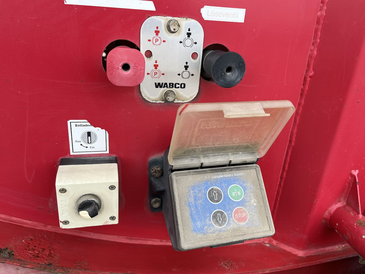 Langendorf SKS-HS 18/29  Kippauflieger Stahlmulde Liftachse - Kipper oplegger: afbeelding 3 Langendorf SKS-HS 18/29  Kippauflieger Stahlmulde Liftachse - Kipper oplegger: afbeelding 3