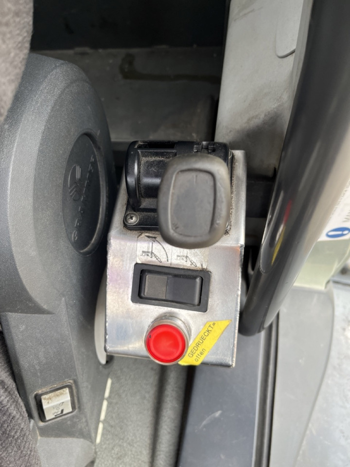 MAN 35.430 8x4 Intarder Analog Tacho Bordmatik - Kipper vrachtwagen: afbeelding 3 MAN 35.430 8x4 Intarder Analog Tacho Bordmatik - Kipper vrachtwagen: afbeelding 3