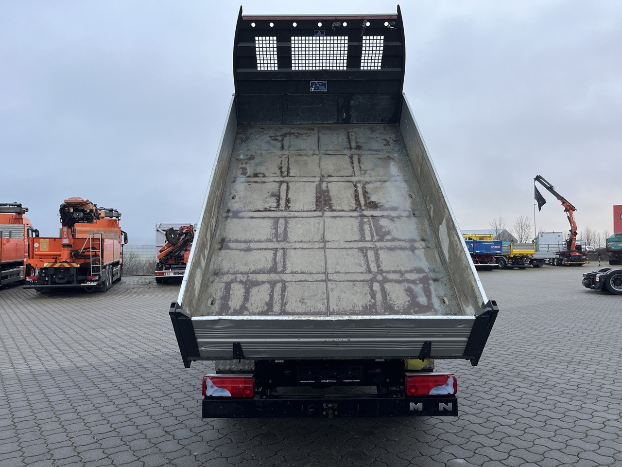 MAN TGE 3.180 4x2 Zwillingsbereift - Kipper bestelwagen: afbeelding 3 MAN TGE 3.180 4x2 Zwillingsbereift - Kipper bestelwagen: afbeelding 3