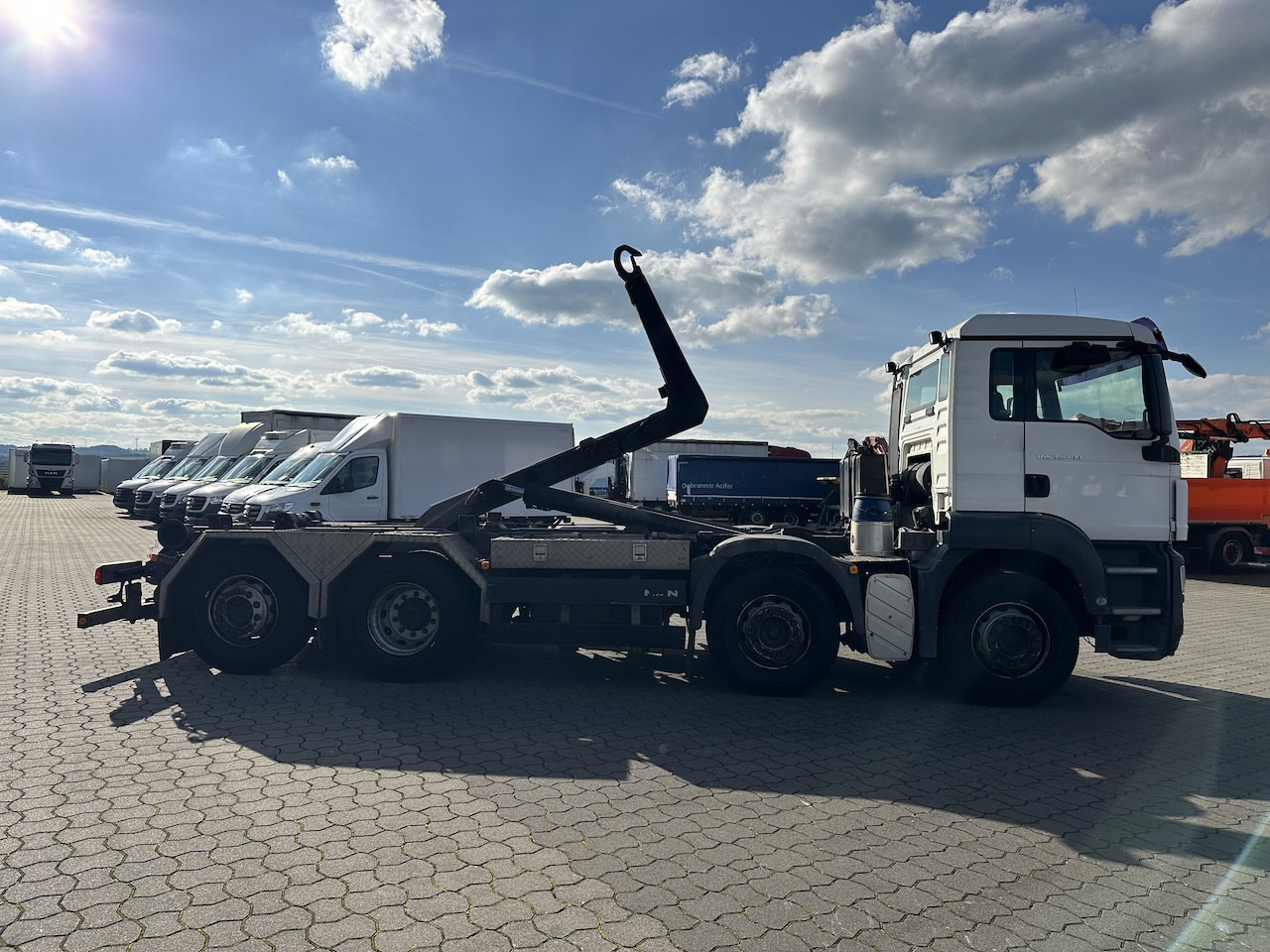 MAN TGS 35.400 8x2 Intarder Meiller Haken - Haakarmsysteem vrachtwagen: afbeelding 4 MAN TGS 35.400 8x2 Intarder Meiller Haken - Haakarmsysteem vrachtwagen: afbeelding 4