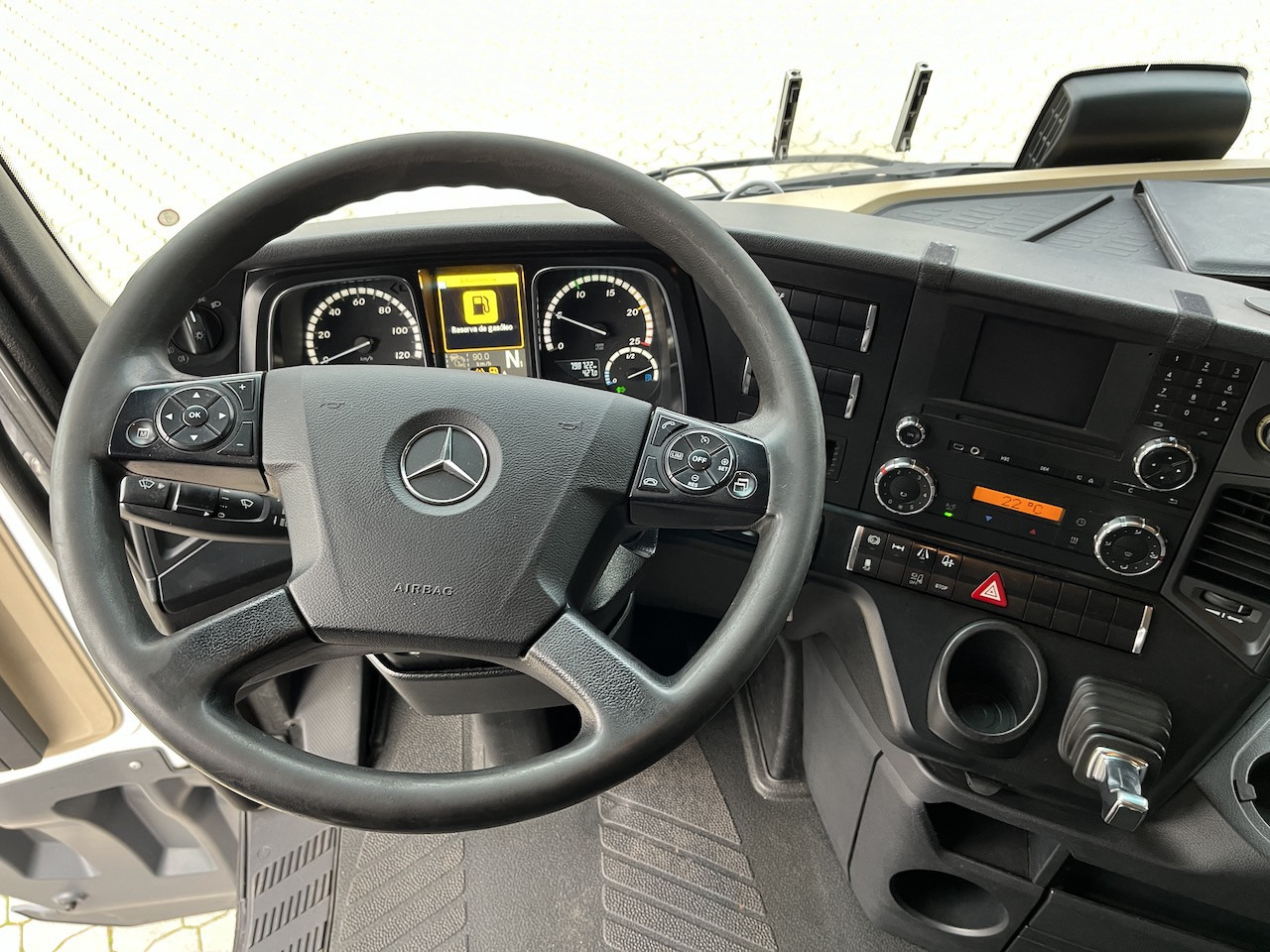 Koelwagen vrachtwagen Mercedes-Benz 1842 4x2 LBW Kühlung Flüssigstickstoff GAS: afbeelding 15 Koelwagen vrachtwagen Mercedes-Benz 1842 4x2 LBW Kühlung Flüssigstickstoff GAS: afbeelding 15