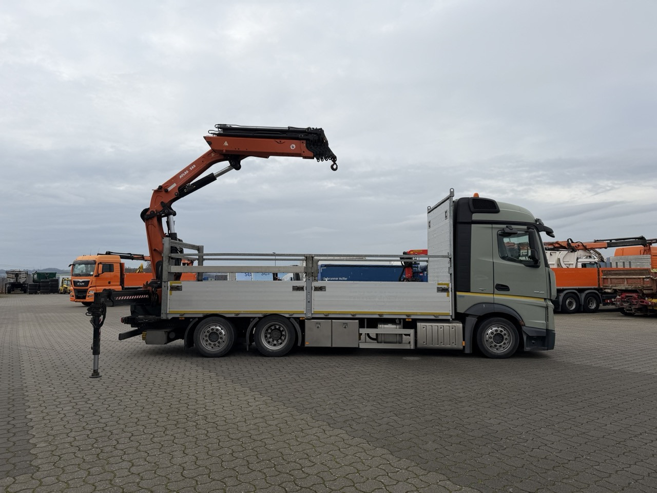 Mercedes-Benz Actros 2545 6x2 EFFER Atlas 265-A6 Lenk- Liftachse - Kraanwagen, Vrachtwagen met open laadbak: afbeelding 2 Mercedes-Benz Actros 2545 6x2 EFFER Atlas 265-A6 Lenk- Liftachse - Kraanwagen, Vrachtwagen met open laadbak: afbeelding 2