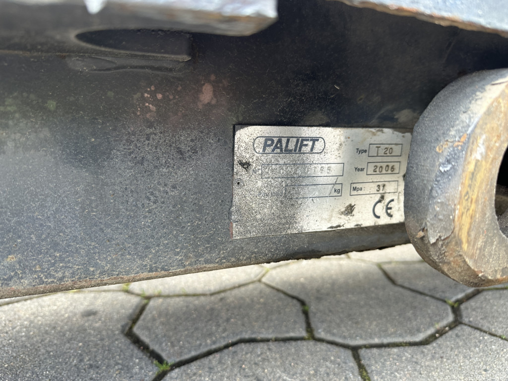 Palfinger PALIFT T 20Schub Knick Abrollkipper - Haakarmsysteem vrachtwagen: afbeelding 2 Palfinger PALIFT T 20Schub Knick Abrollkipper - Haakarmsysteem vrachtwagen: afbeelding 2