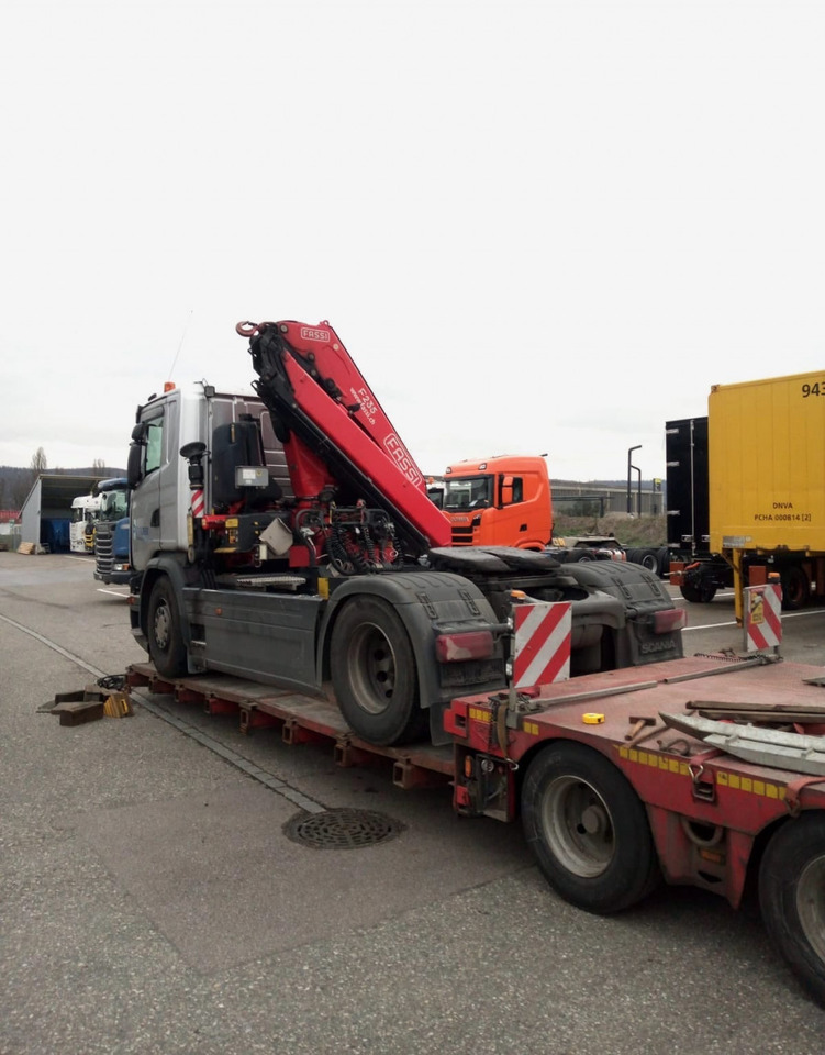 Scania G410 4x2 SZM Kran Fassi F235 Motorschaden - Trekker: afbeelding 3 Scania G410 4x2 SZM Kran Fassi F235 Motorschaden - Trekker: afbeelding 3