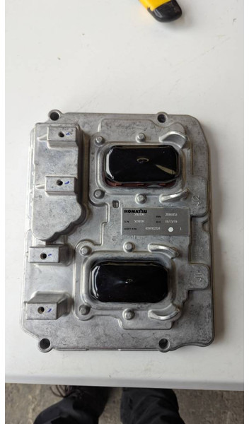 Komatsu CONTROLLER ASS' 600-492-2204 - Elektrisch systeem voor Bouwmachine: afbeelding 1 Komatsu CONTROLLER ASS' 600-492-2204 - Elektrisch systeem voor Bouwmachine: afbeelding 1