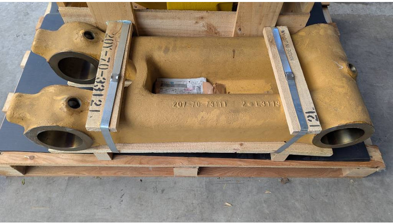 Komatsu PC210LC-8 LINK 20Y-70-33121 - Arm voor Bouwmachine: afbeelding 1 Komatsu PC210LC-8 LINK 20Y-70-33121 - Arm voor Bouwmachine: afbeelding 1