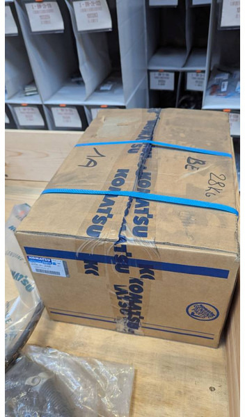 Komatsu SAA6D107E-3 TURBO CHARGER 6756-81-8330 - Motor voor Bouwmachine: afbeelding 1 Komatsu SAA6D107E-3 TURBO CHARGER 6756-81-8330 - Motor voor Bouwmachine: afbeelding 1