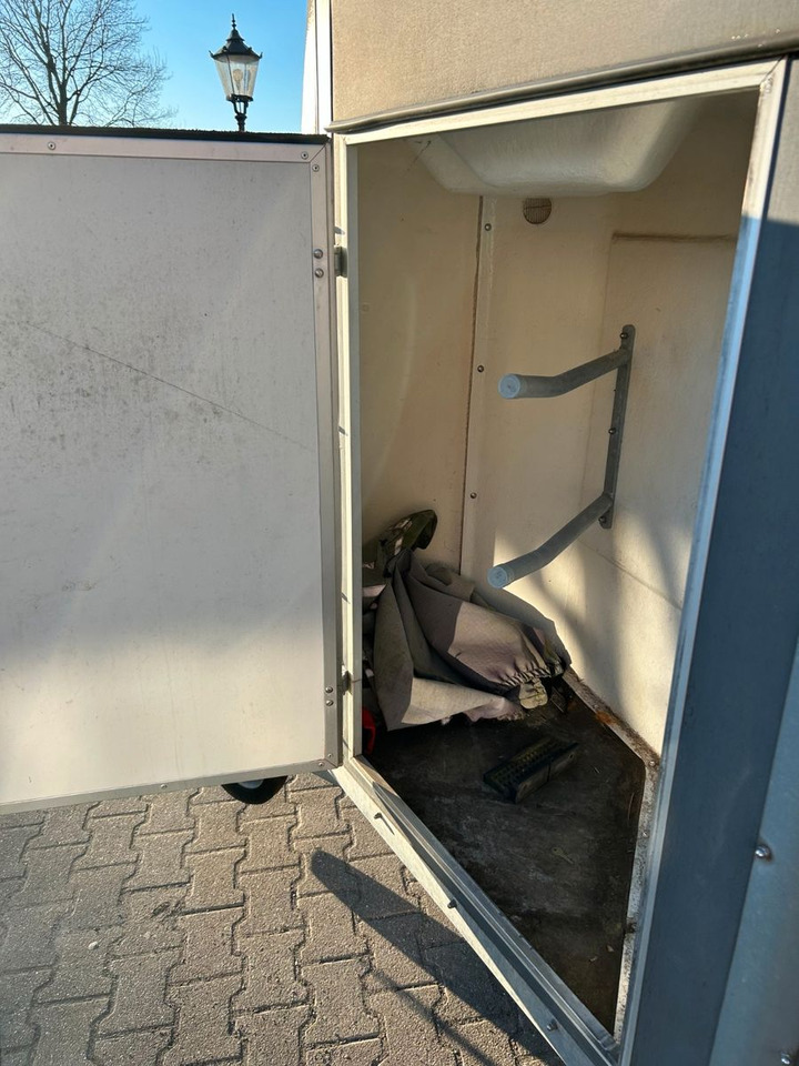 Böckmann Duo mit Sattelkammer - Paardentrailer: afbeelding 3 Böckmann Duo mit Sattelkammer - Paardentrailer: afbeelding 3