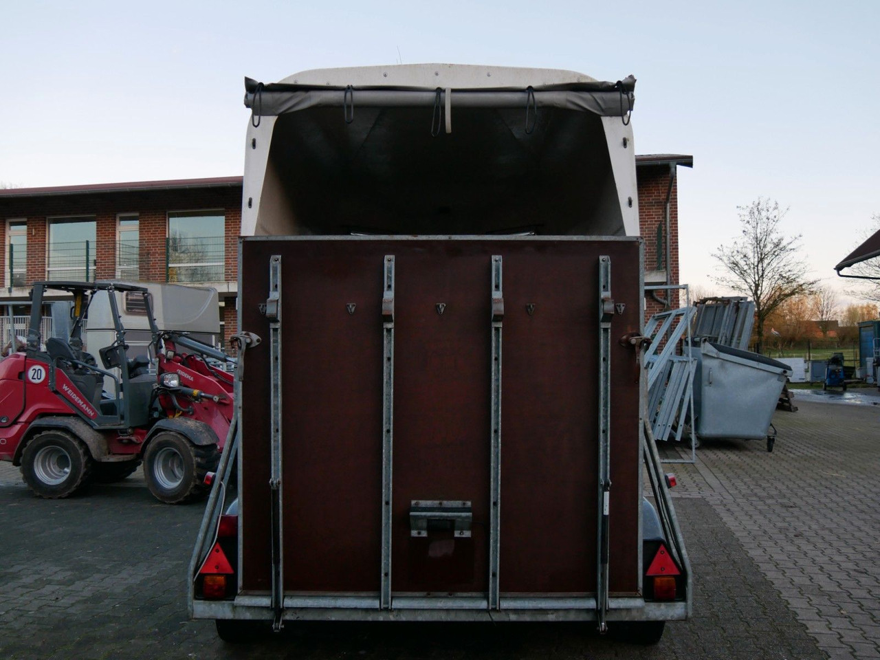 Holz Poly 2 Pferde - Veewagen aanhangwagen: afbeelding 2 Holz Poly 2 Pferde - Veewagen aanhangwagen: afbeelding 2