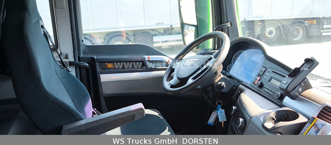 Paardenvrachtwagen MAN TGX 26.480 XL KABA   3 Stock Viehtransporter: afbeelding 25