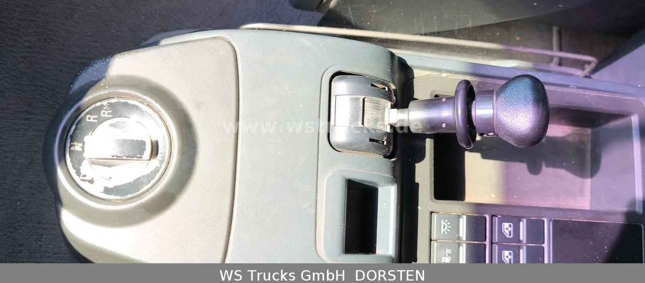 Paardenvrachtwagen MAN TGX 26.480 XL KABA   3 Stock Viehtransporter: afbeelding 23
