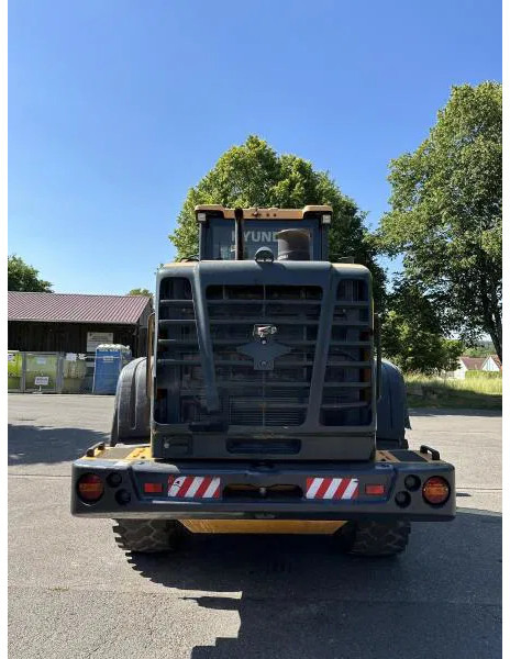 Hyundai HL730-9A 4X4 Radlader Mulch-/Klappschaufel KLIMA A HL730-9A 4X4 Radlader Mulch-/Klappschaufel KLIMA A/C - Wiellader: afbeelding 5 Hyundai HL730-9A 4X4 Radlader Mulch-/Klappschaufel KLIMA A HL730-9A 4X4 Radlader Mulch-/Klappschaufel KLIMA A/C - Wiellader: afbeelding 5