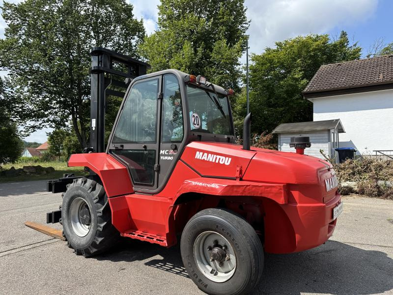 Manitou MC 50 Turbo 5 to Geländestapler Seitenschieb Kabine - Heftruck: afbeelding 3 Manitou MC 50 Turbo 5 to Geländestapler Seitenschieb Kabine - Heftruck: afbeelding 3