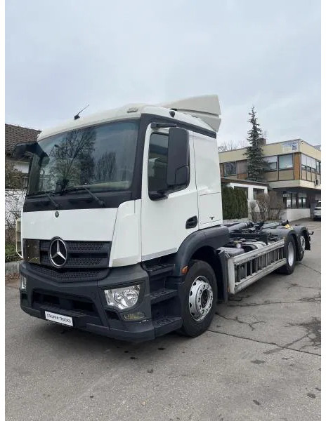 Mercedes-Benz Actros 2543 BL 6x2 Abroller - Haakarmsysteem vrachtwagen: afbeelding 1 Mercedes-Benz Actros 2543 BL 6x2 Abroller - Haakarmsysteem vrachtwagen: afbeelding 1