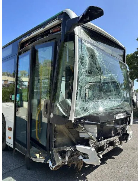 Mercedes-Benz O 530 Citaro Klima 299 PS Unfallfahrzeug! - Stadsbus: afbeelding 2 Mercedes-Benz O 530 Citaro Klima 299 PS Unfallfahrzeug! - Stadsbus: afbeelding 2