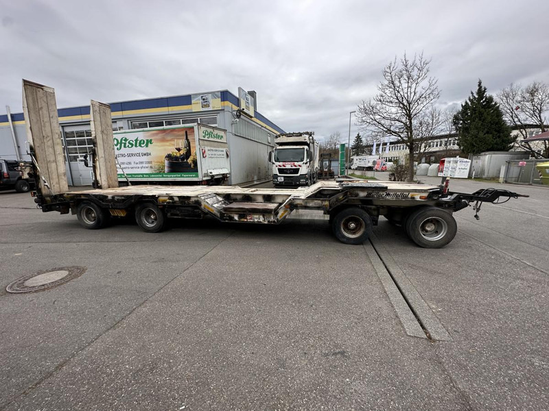 Müller-Mitteltal T4 4-Achs Tieflader Radmulden luftgefedert T4 4-Achs Tieflader Radmulden luftgefedert - Dieplader aanhangwagen: afbeelding 2 Müller-Mitteltal T4 4-Achs Tieflader Radmulden luftgefedert T4 4-Achs Tieflader Radmulden luftgefedert - Dieplader aanhangwagen: afbeelding 2