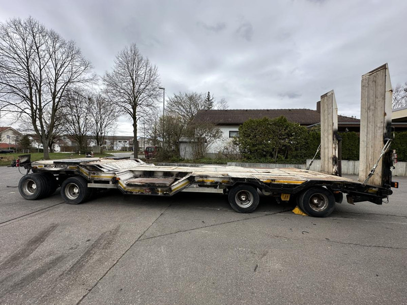 Müller-Mitteltal T4 4-Achs Tieflader Radmulden luftgefedert T4 4-Achs Tieflader Radmulden luftgefedert - Dieplader aanhangwagen: afbeelding 1 Müller-Mitteltal T4 4-Achs Tieflader Radmulden luftgefedert T4 4-Achs Tieflader Radmulden luftgefedert - Dieplader aanhangwagen: afbeelding 1