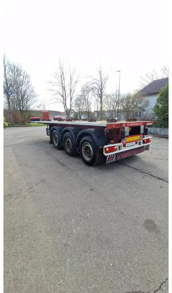 Schwarzmüller kurzes 3- Achs Chassis ADR für Chemie Spezialbehäl kurzes 3- Achs Chassis ADR für Chemie Spezialbehälter - Containertransporter/ Wissellaadbak oplegger: afbeelding 5 Schwarzmüller kurzes 3- Achs Chassis ADR für Chemie Spezialbehäl kurzes 3- Achs Chassis ADR für Chemie Spezialbehälter - Containertransporter/ Wissellaadbak oplegger: afbeelding 5